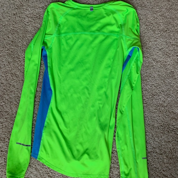 Nike Dry Fit running shirt - Picture 4 of 4